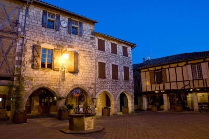 Casteln'octambules : la visite guidée de Castelnau-de-Montmiral en soirée - Expérience Tarn