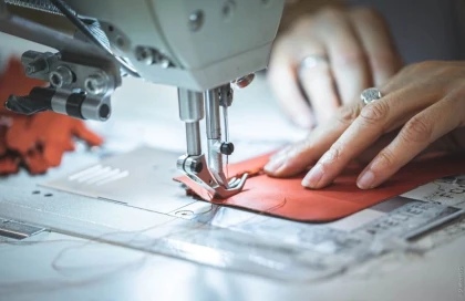 Visite d'une maroquinerie - Les Ateliers Fourès - Expérience Tarn